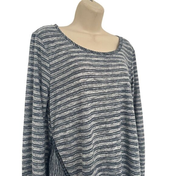 Soft Surroundings Sz M Dylan Swing Blue Gray Striped Crochet Trim Tunic Top - Picture 2 of 8